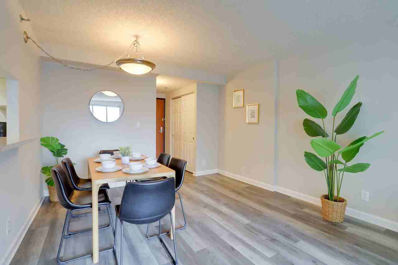401 12th Street South - Photo 5 of 29