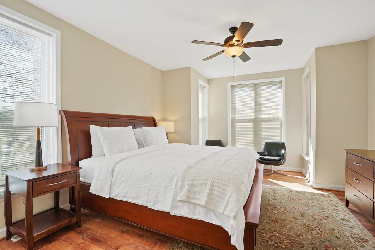 800 G St Ne #1047366P - Photo 3 of 15