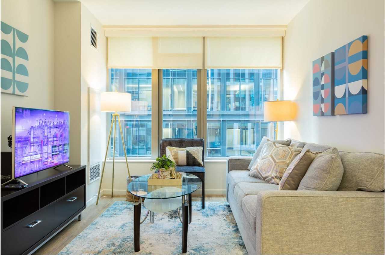 131 Seaport Blvd #1050358P - Photo 2 of 24