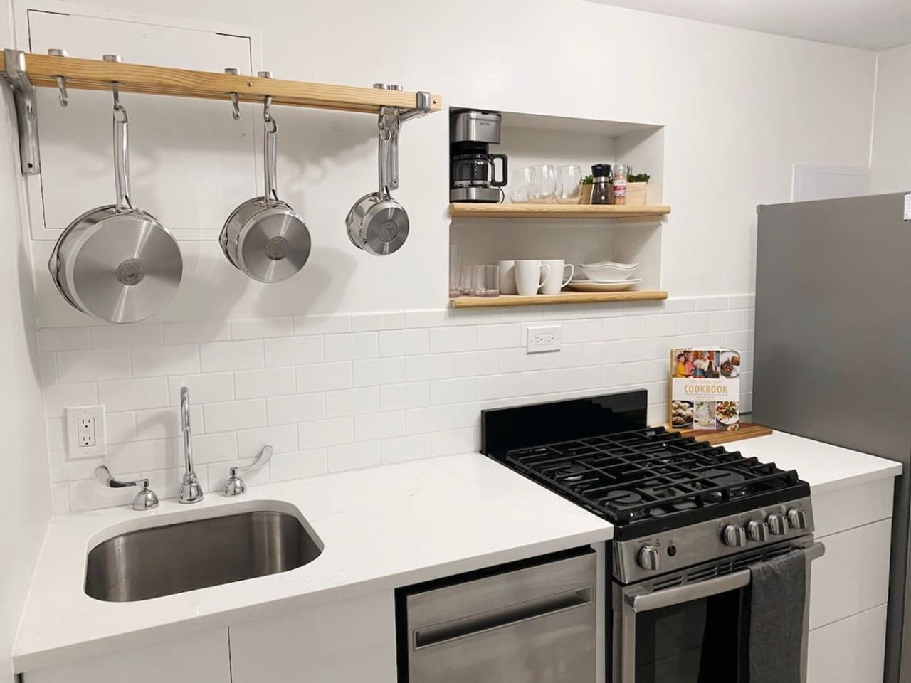 1001 Hatch St #1056124P - Photo 6 of 22