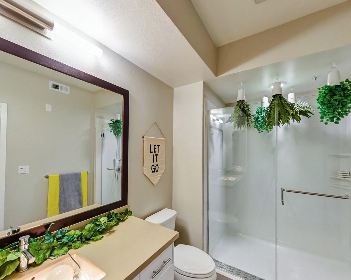 54 Saratoga Ave #1071856P - Photo 3 of 11