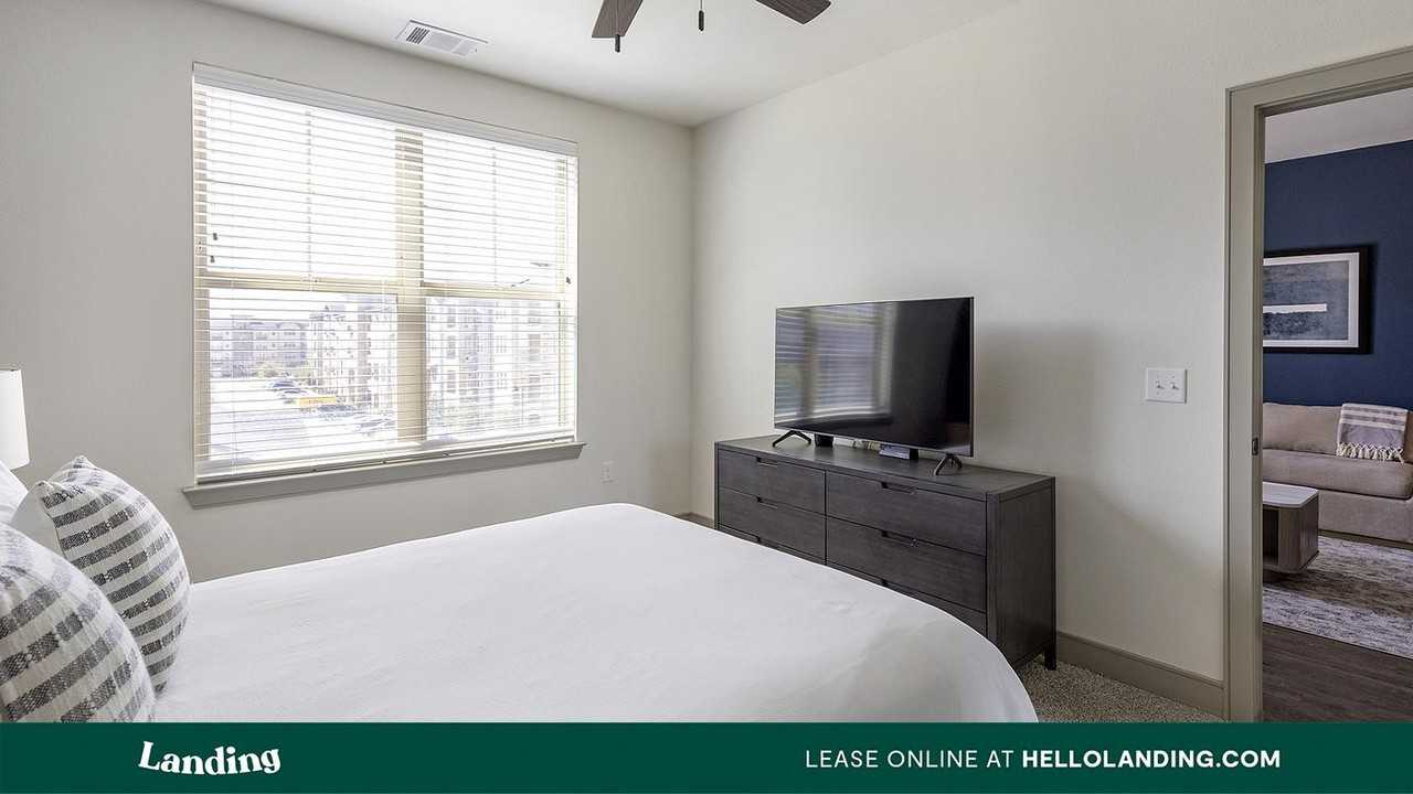 3235 Heritage Trl - Photo 5 of 50