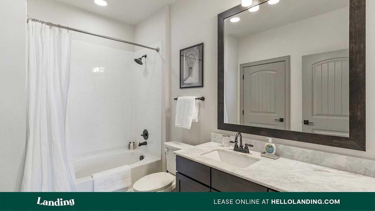 3235 Heritage Trl - Photo 6 of 50