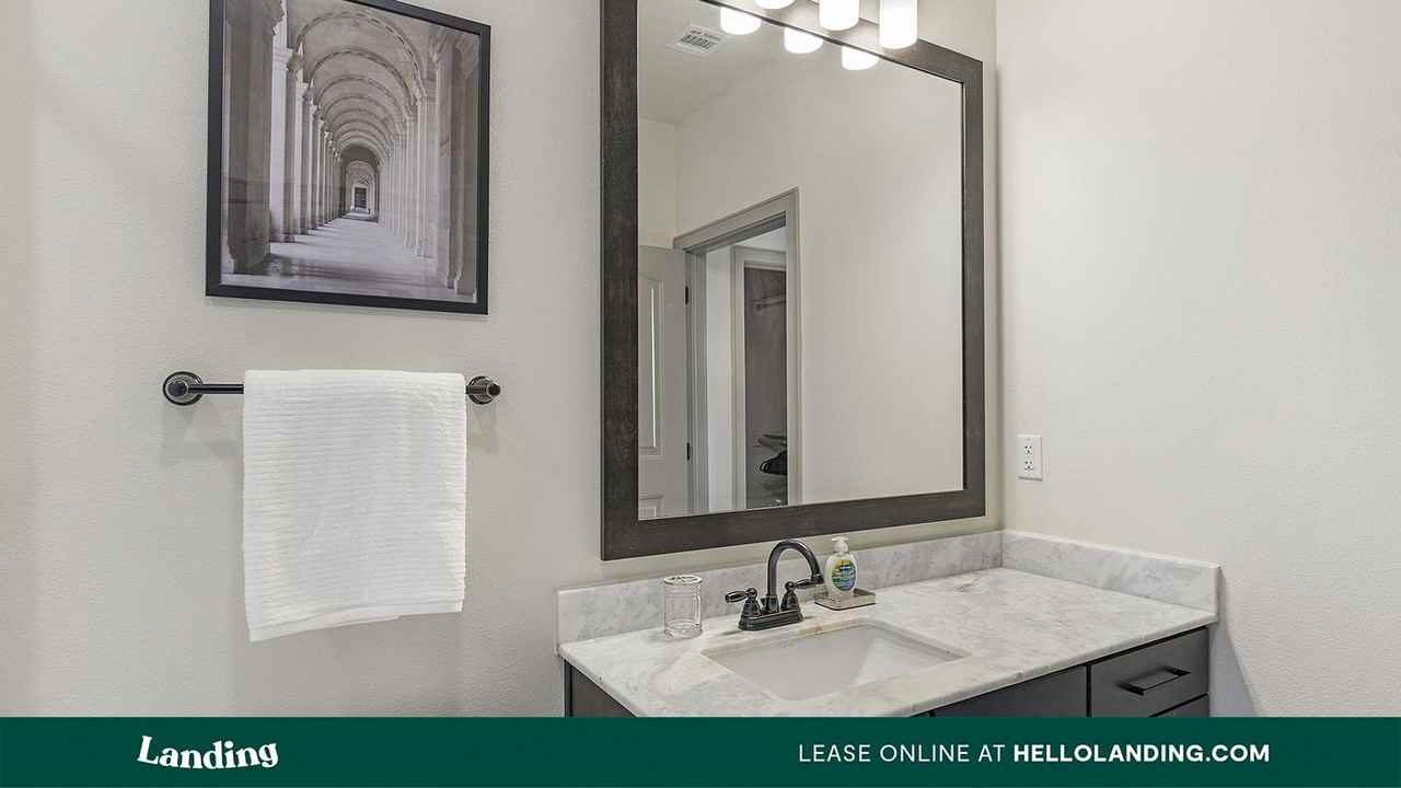 3235 Heritage Trl - Photo 7 of 50