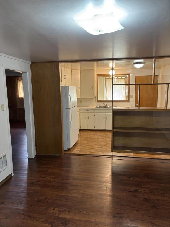 626 Washakie St - Photo 2 of 19