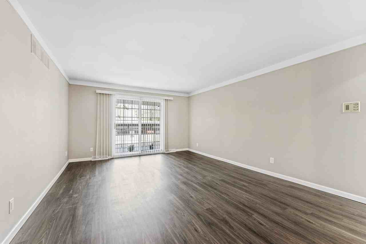 24360 E River Rd #33 - Photo 3 of 12