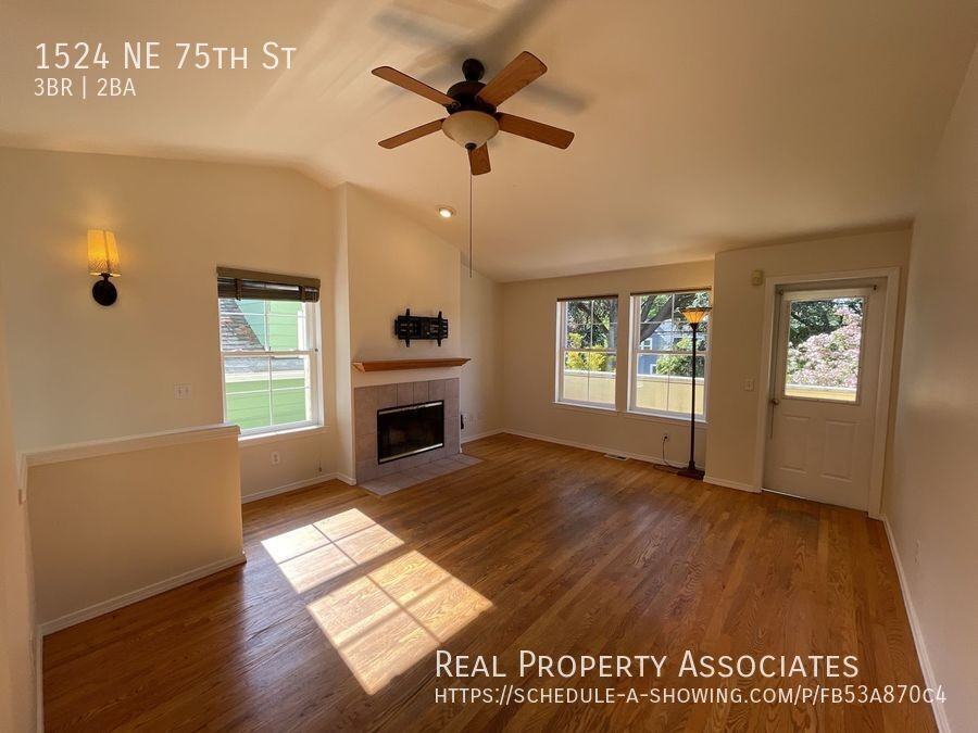 1524 Ne 75th St - Photo 2 of 20