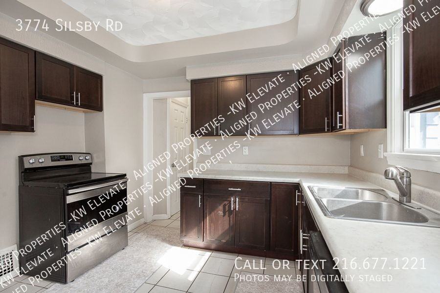 3774 Silsby Road - Photo 2 of 34