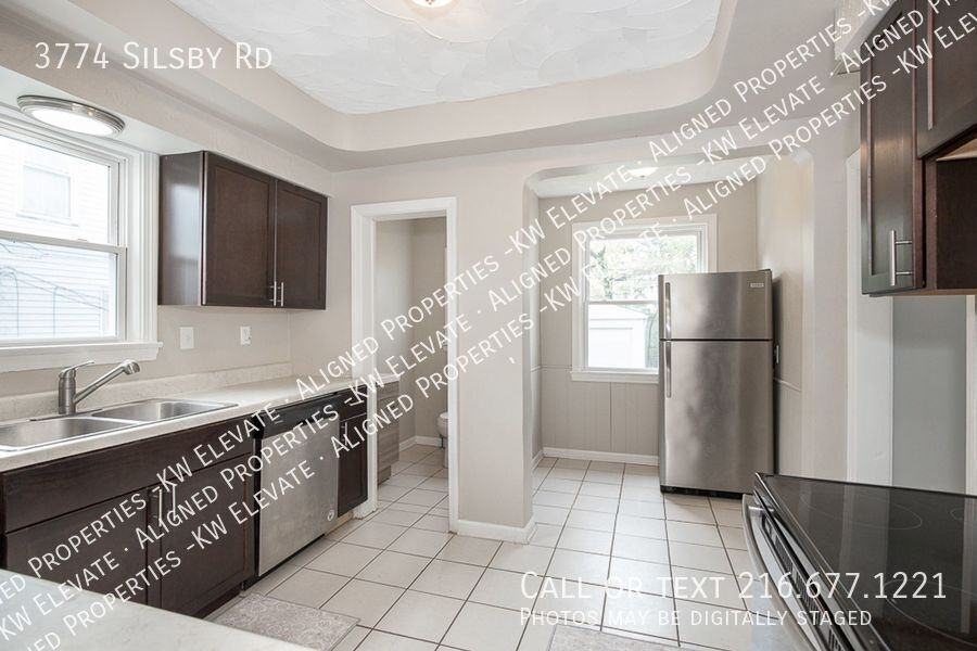 3774 Silsby Road - Photo 3 of 34