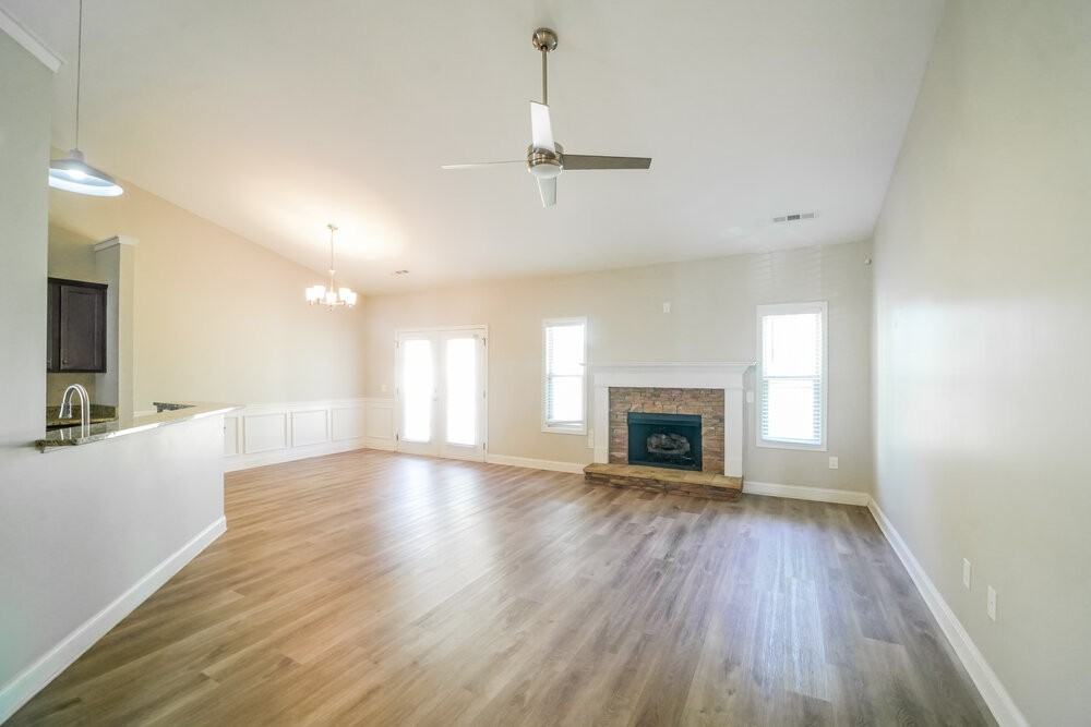 242 Summergate Ln - Photo 4 of 16