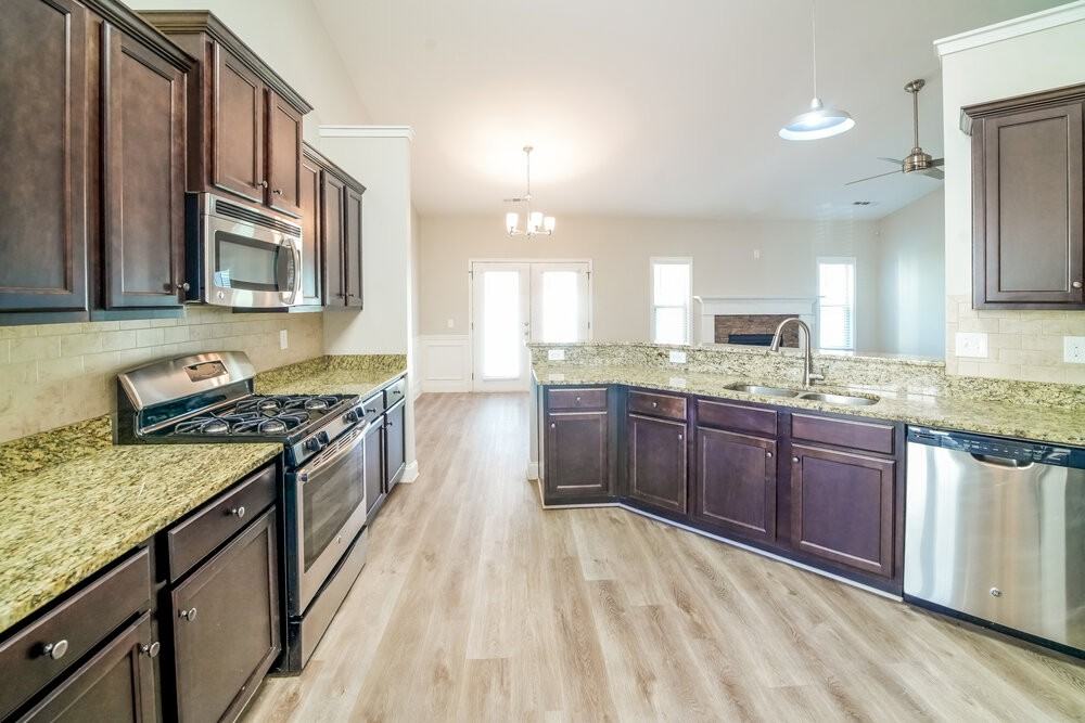 242 Summergate Ln - Photo 7 of 16