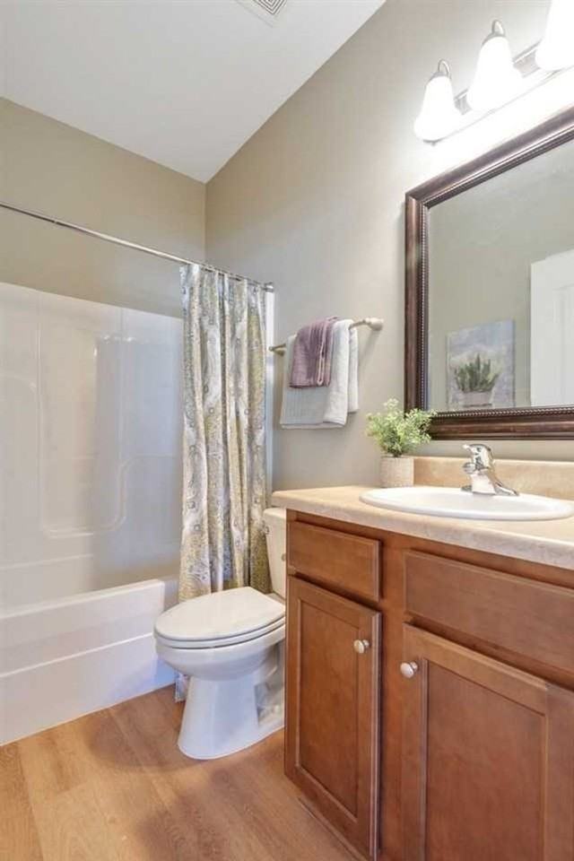 Camden Corners - Craig - Photo 7 of 8