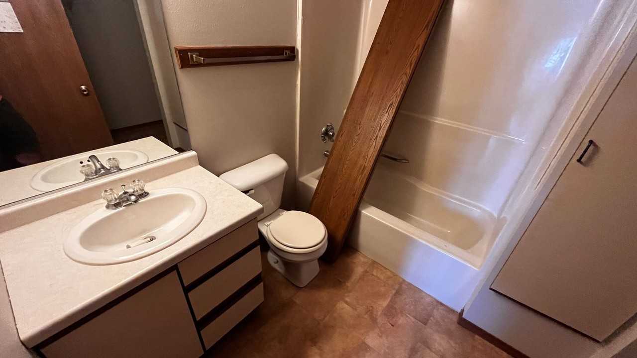 2311 Meadow - Photo 5 of 7