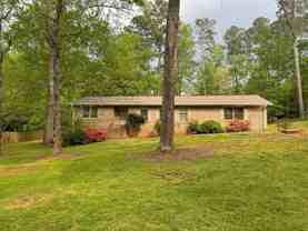 120 Dunwoody Dr - Photo 1 of 1