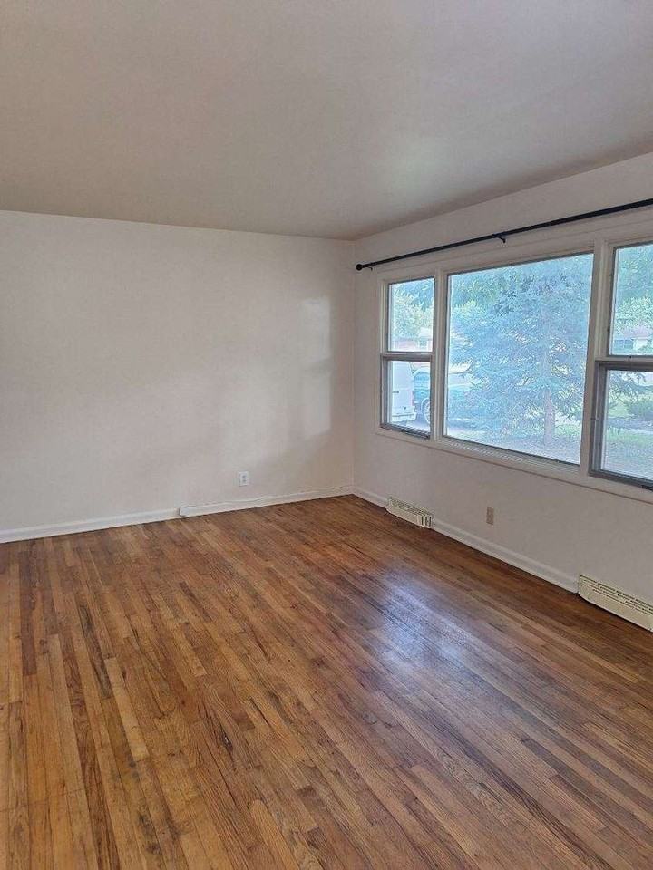 1809 Missouri St - Photo 3 of 7