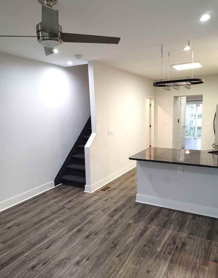 230 Wendover St - Photo 4 of 36