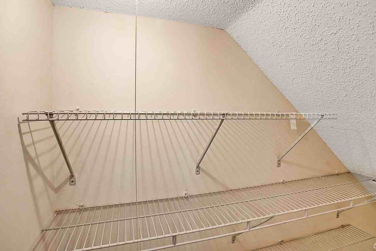 10932 Nw 12th Ct - Photo 4 of 40