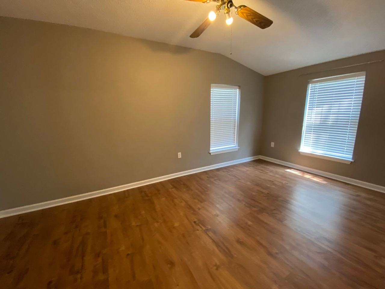 119 White Ave - Photo 2 of 9