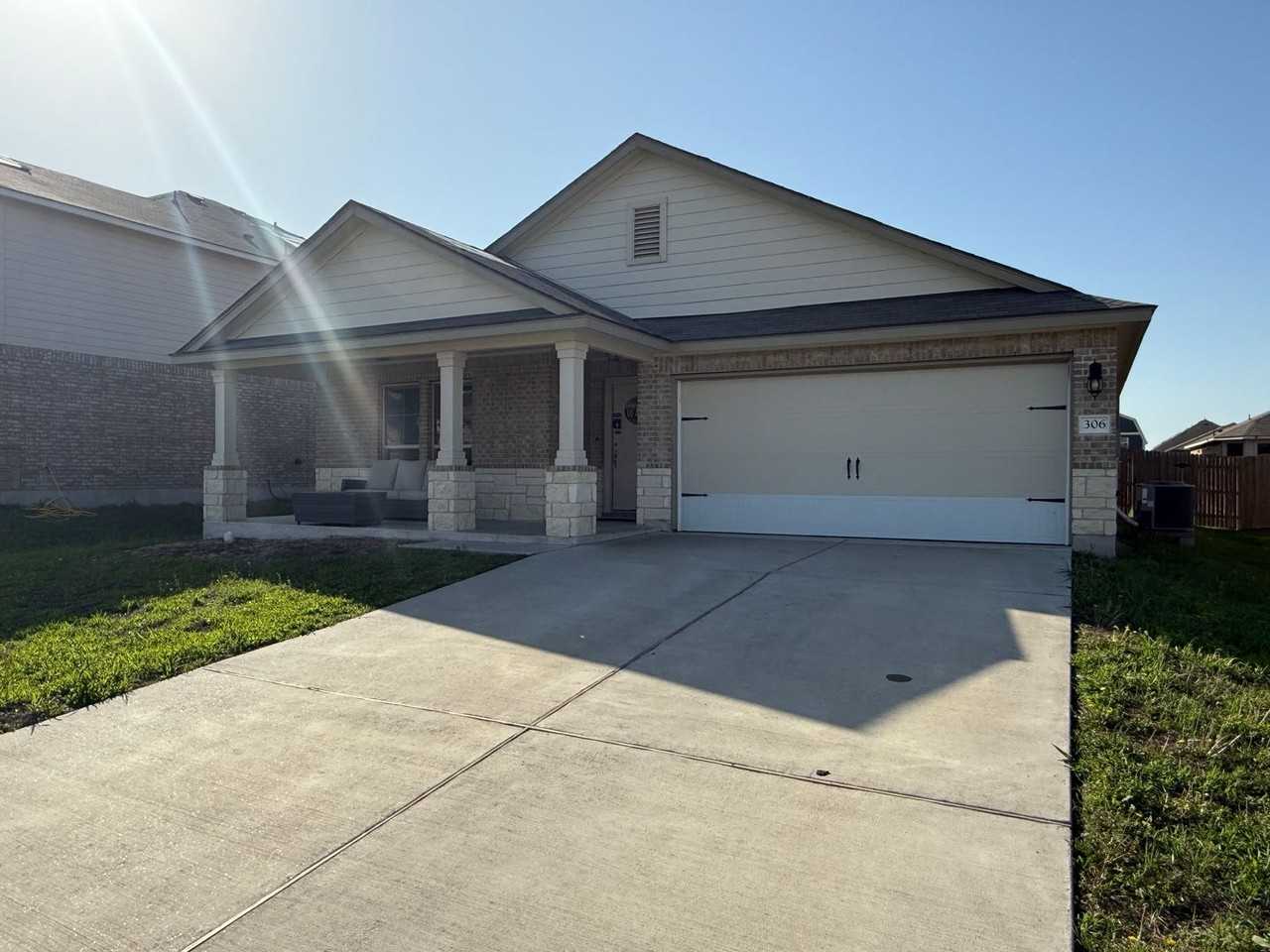 306 Tapaderos Path - Photo 2 of 30