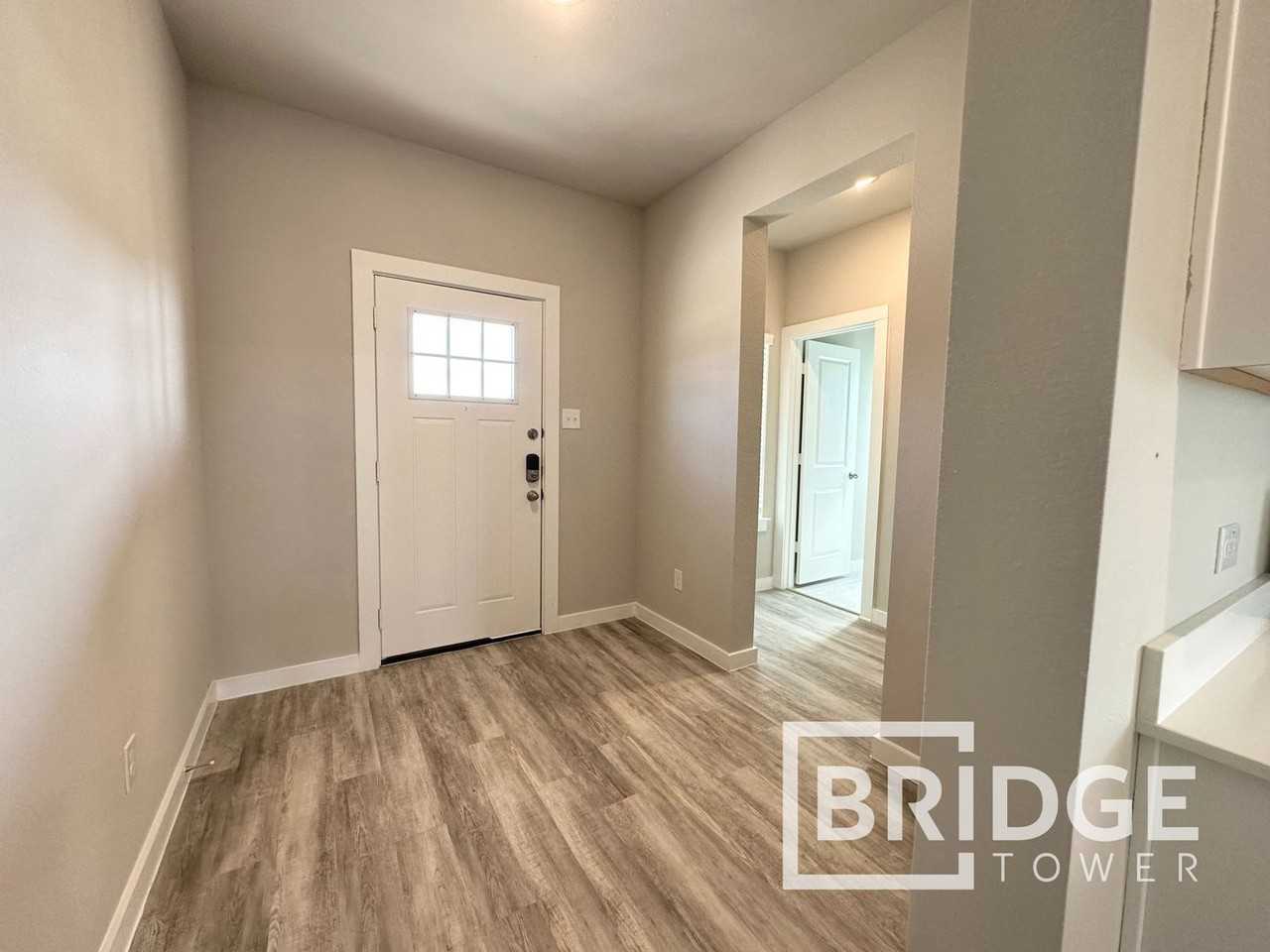 4712 Deadwood Dr - Photo 4 of 25
