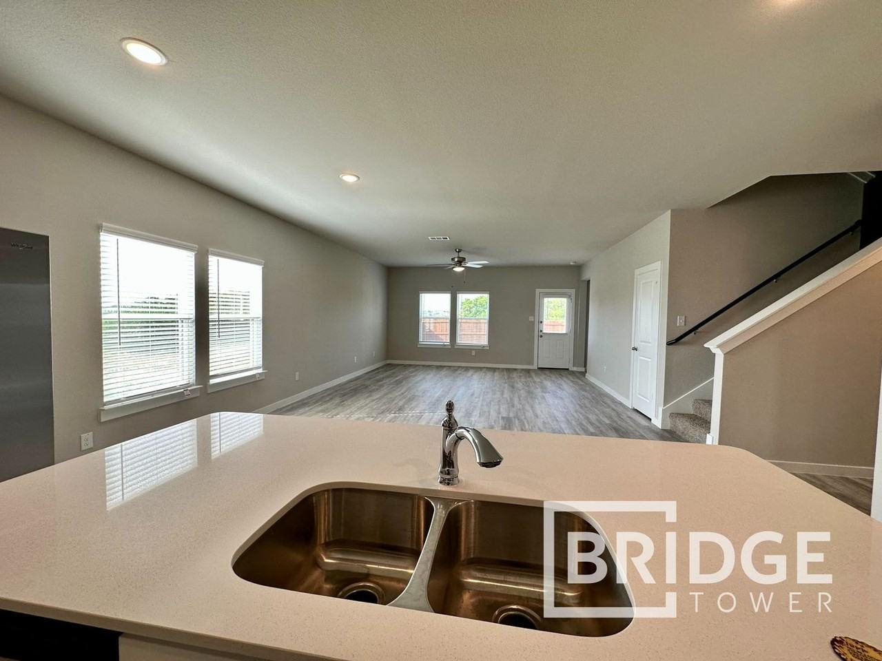 4712 Deadwood Dr - Photo 5 of 25
