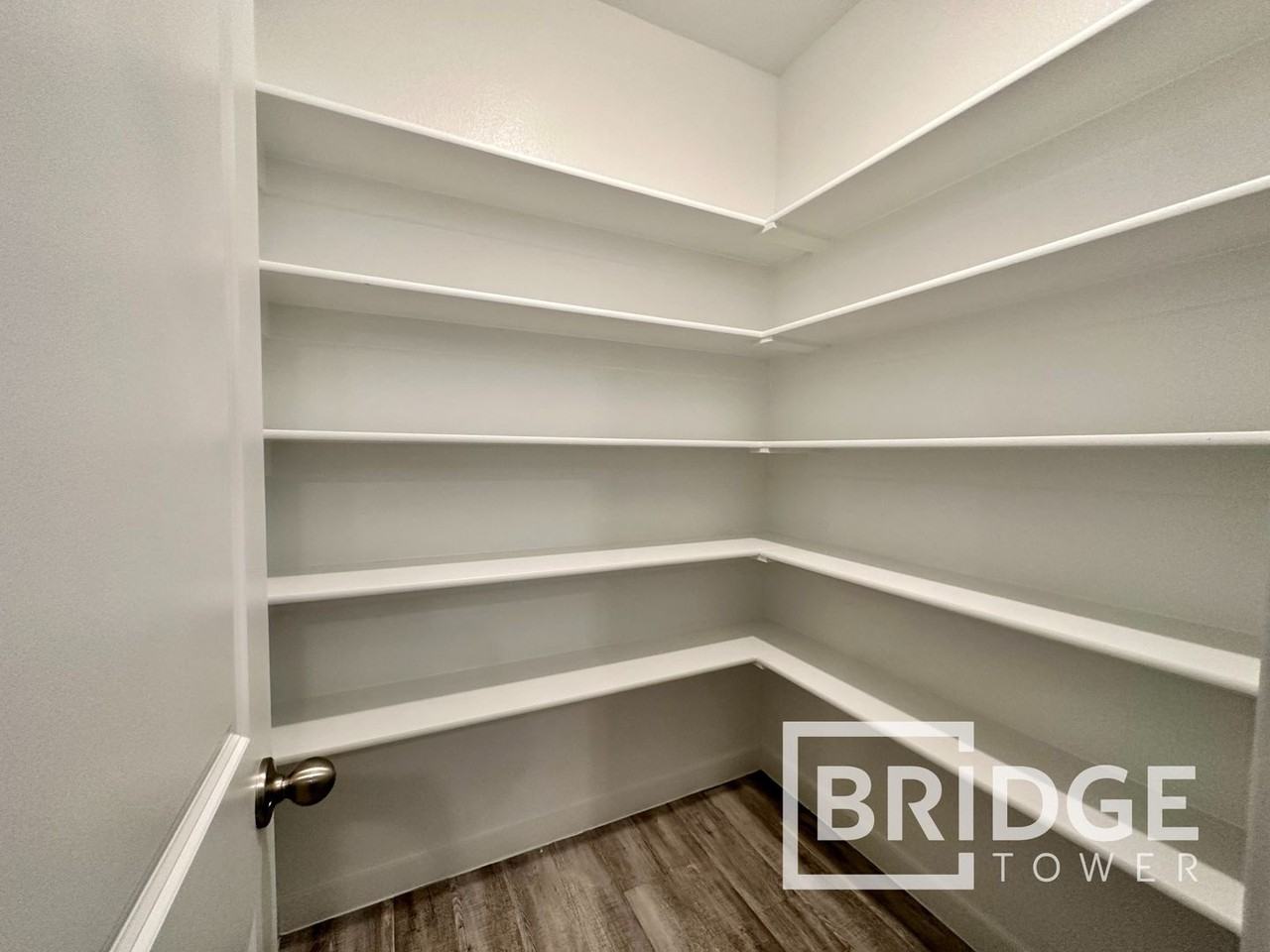 4712 Deadwood Dr - Photo 6 of 25