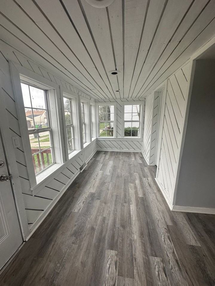 12323 Park Knoll Dr - Photo 2 of 7