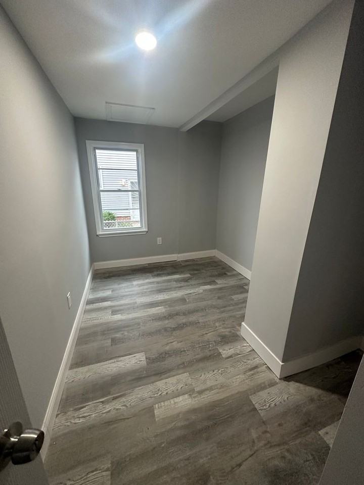 12323 Park Knoll Dr - Photo 3 of 7