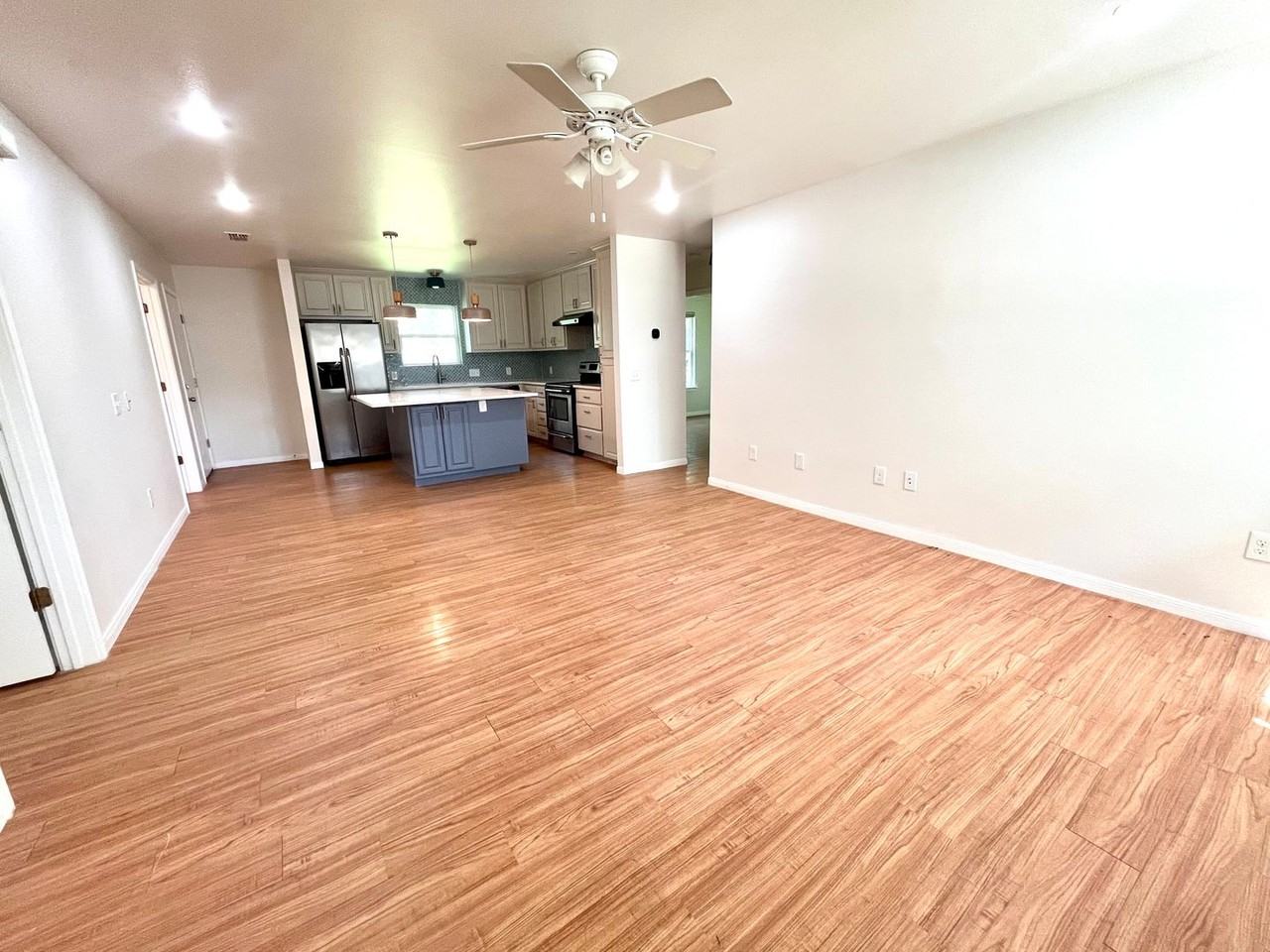 3202 Nancy Gale Dr - Photo 2 of 27