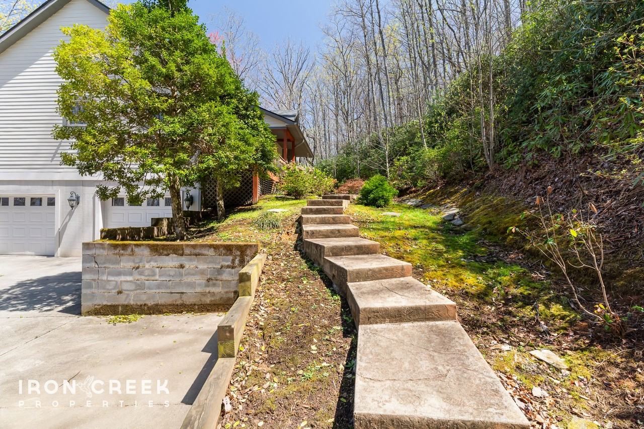 43 Garren View Dr - Photo 2 of 34