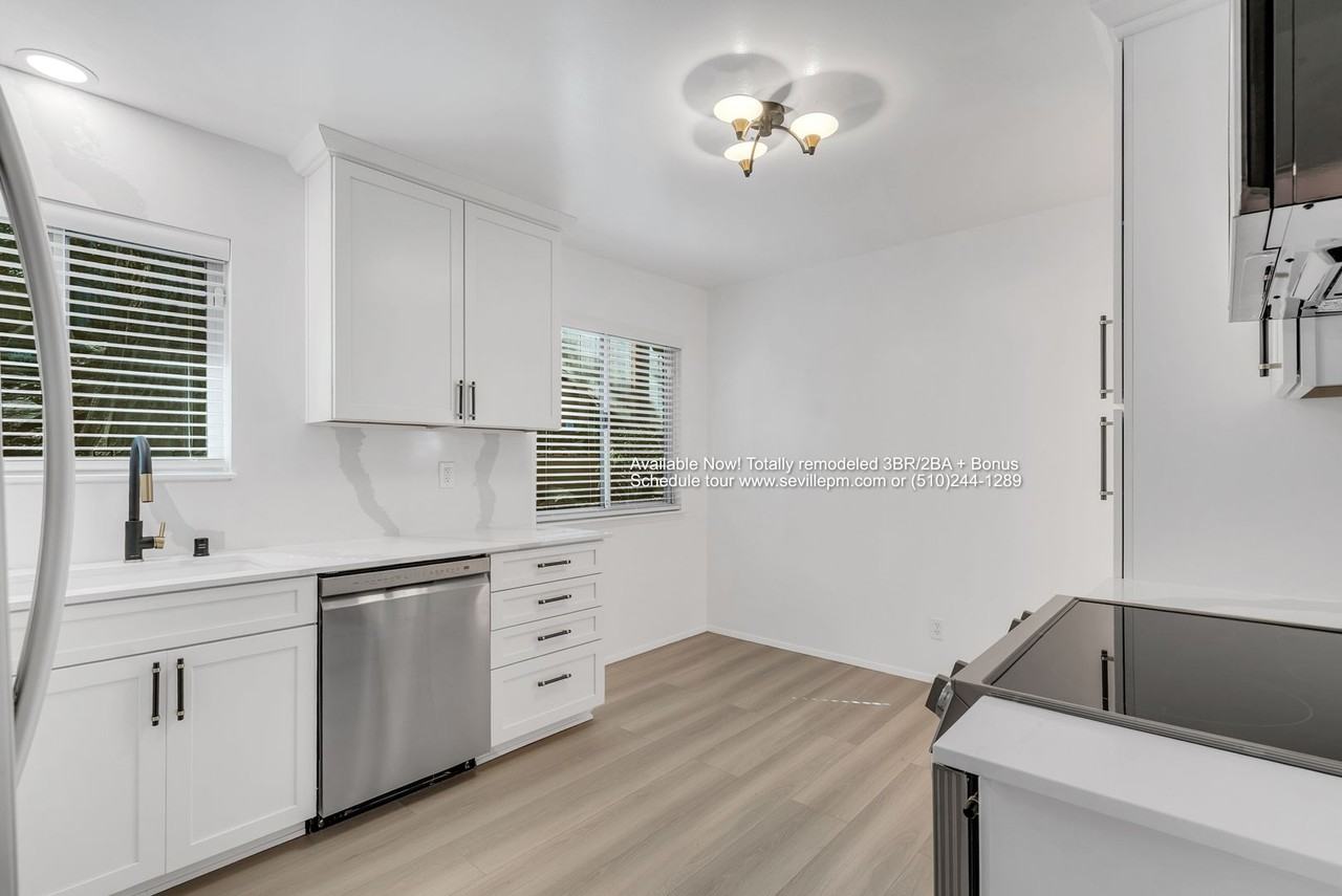 5945 Girvin Dr - Photo 3 of 30