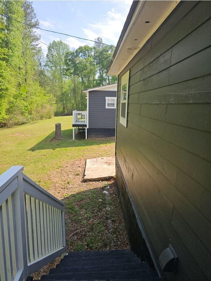 163 Kathryn Rd - Photo 5 of 32