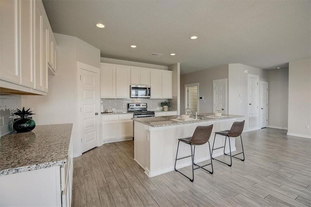 216 Trellis Blvd - Photo 5 of 34