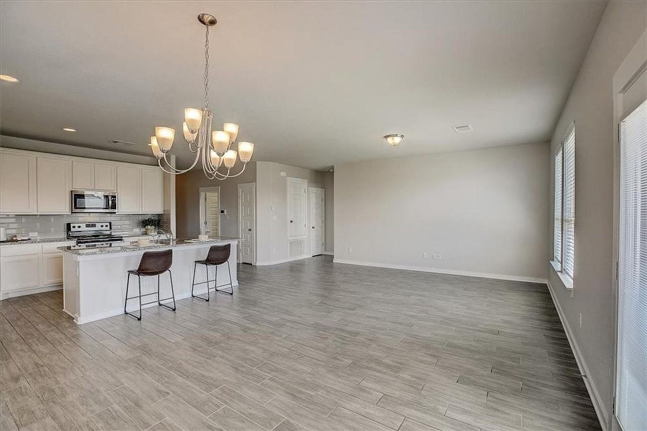 216 Trellis Blvd - Photo 7 of 34