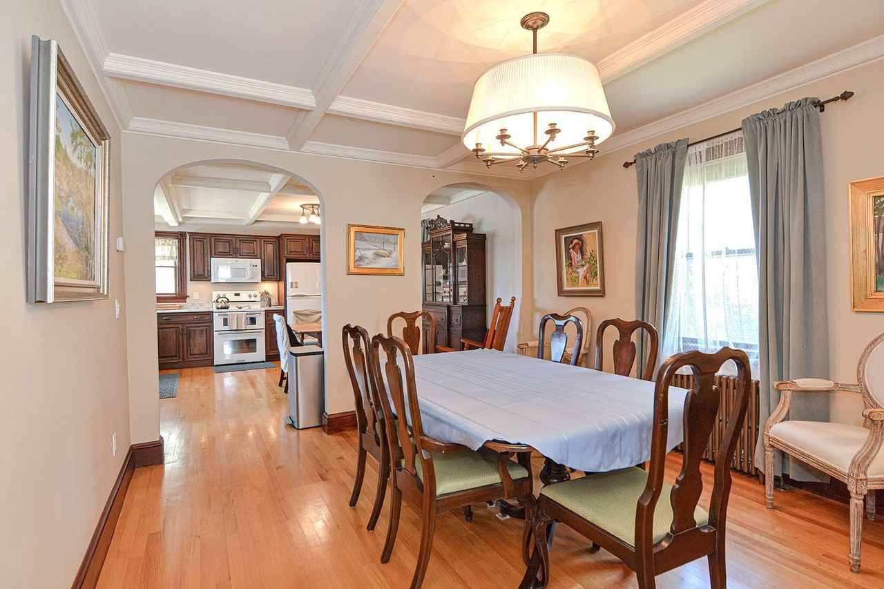 379 Washington St - Photo 7 of 30