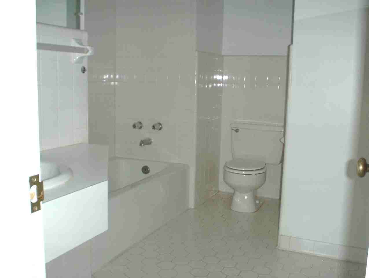 1901 Darryl Drive ##a - Photo 4 of 10