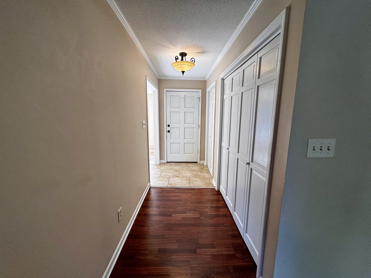 505 Ridgehaven Cir - Photo 3 of 33