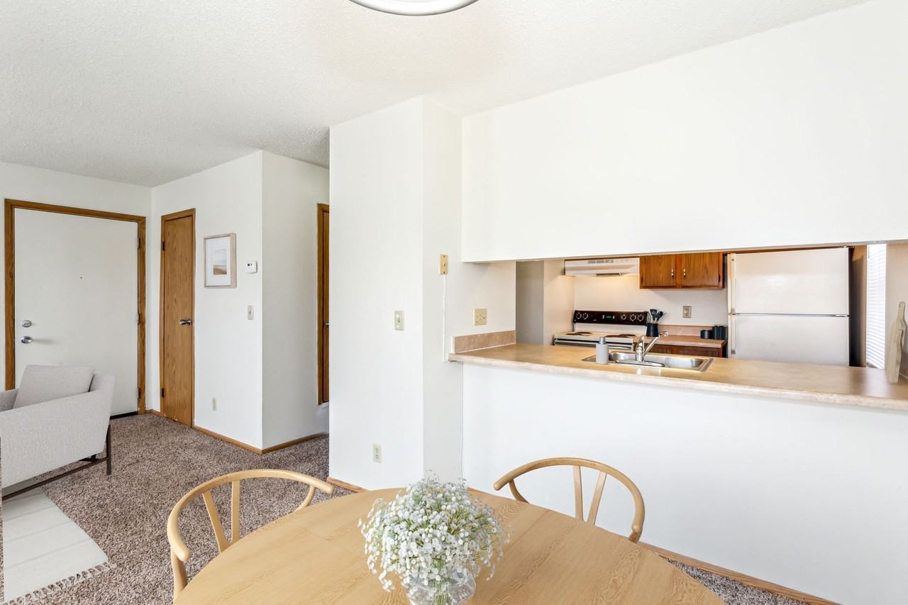 Eagle Creek - Photo 6 of 20