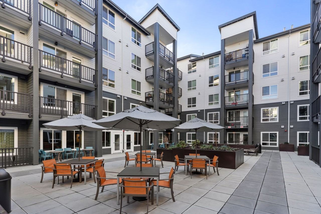 Ovation at Meeker 55+ Senior Apartments - Photo 4 of 46