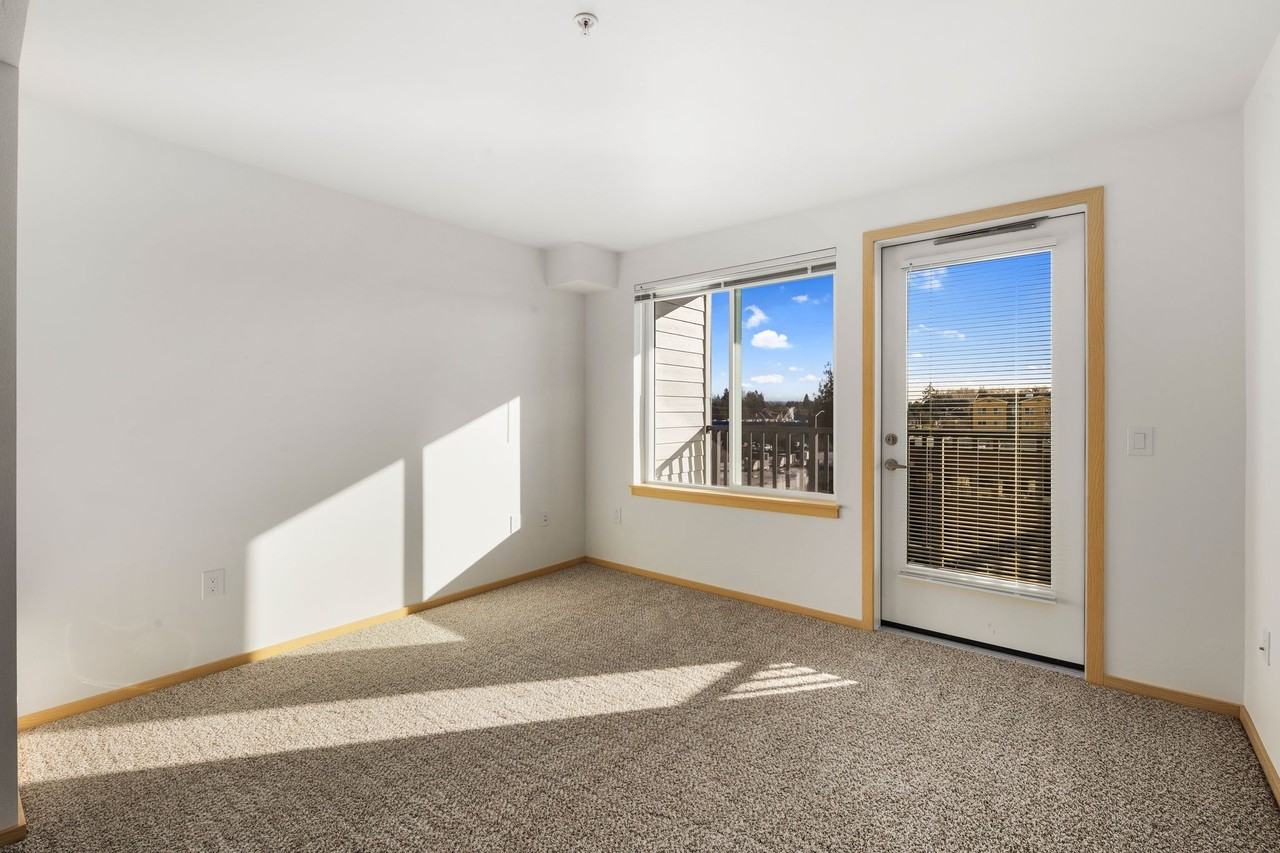 Ovation at Meeker 55+ Senior Apartments - Photo 7 of 46