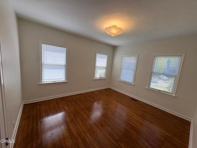 1691 Roosevelt Ave - Photo 2 of 8