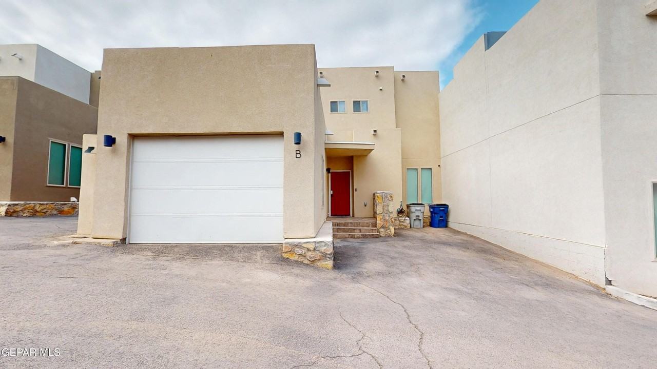 4000 Camelot Heights Dr - Photo 2 of 50