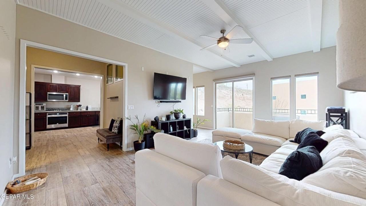 4000 Camelot Heights Dr - Photo 5 of 50