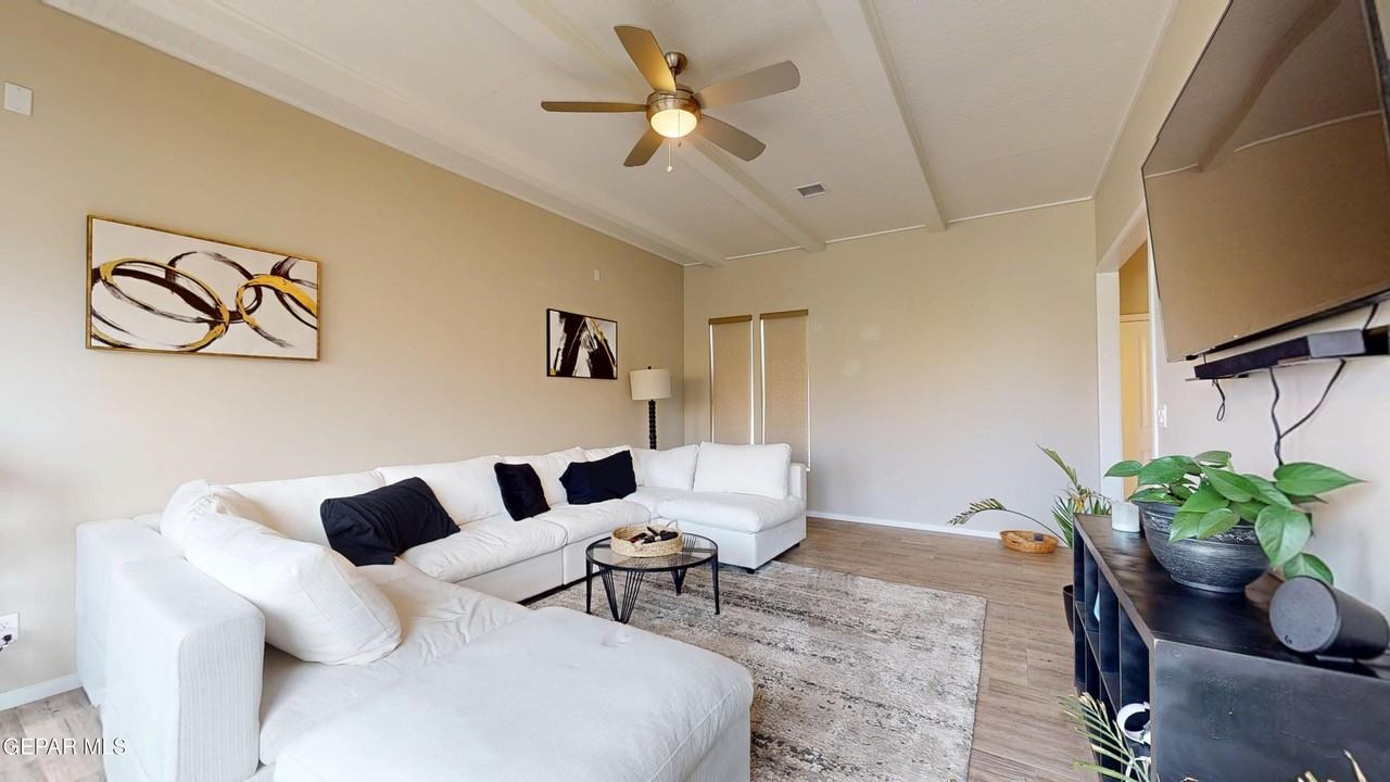 4000 Camelot Heights Dr - Photo 6 of 50