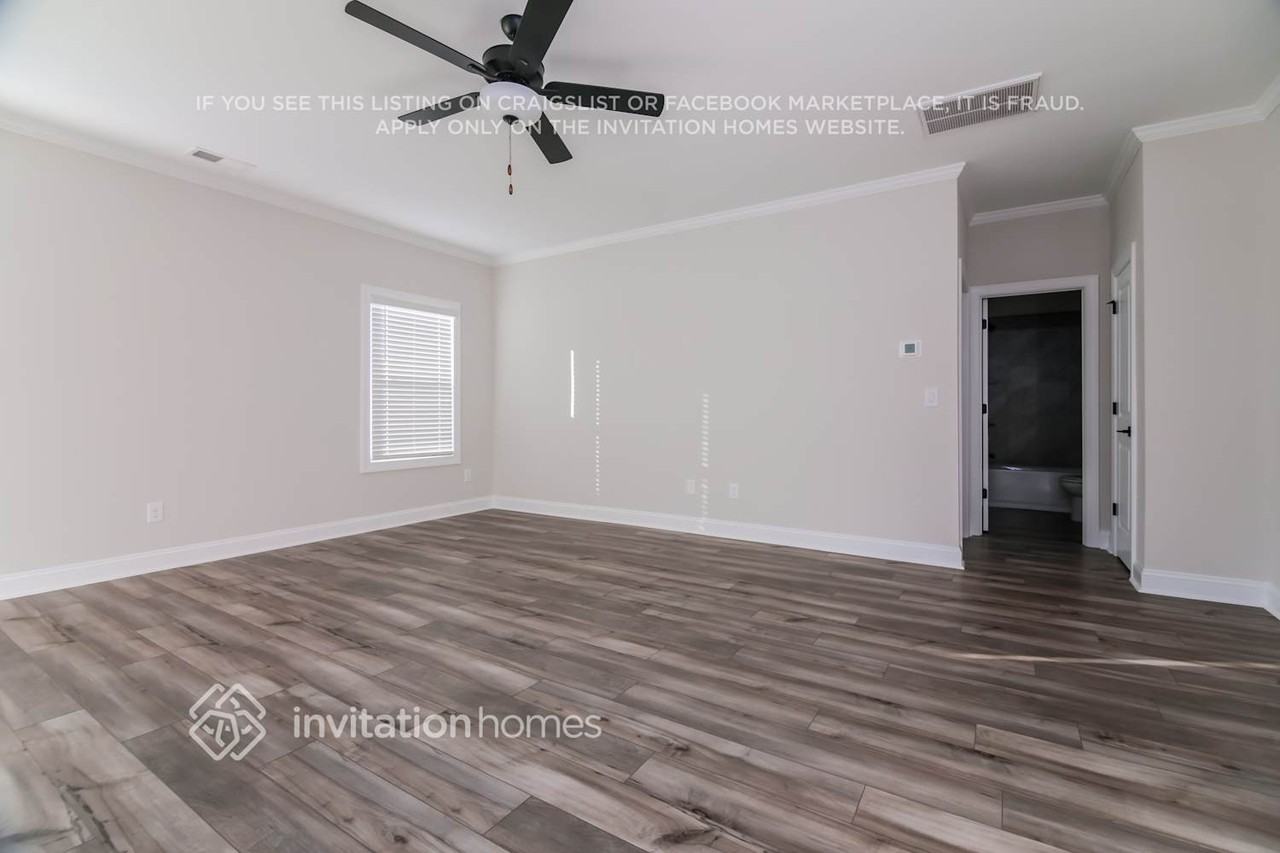 303 Brickwell Way - Photo 4 of 18