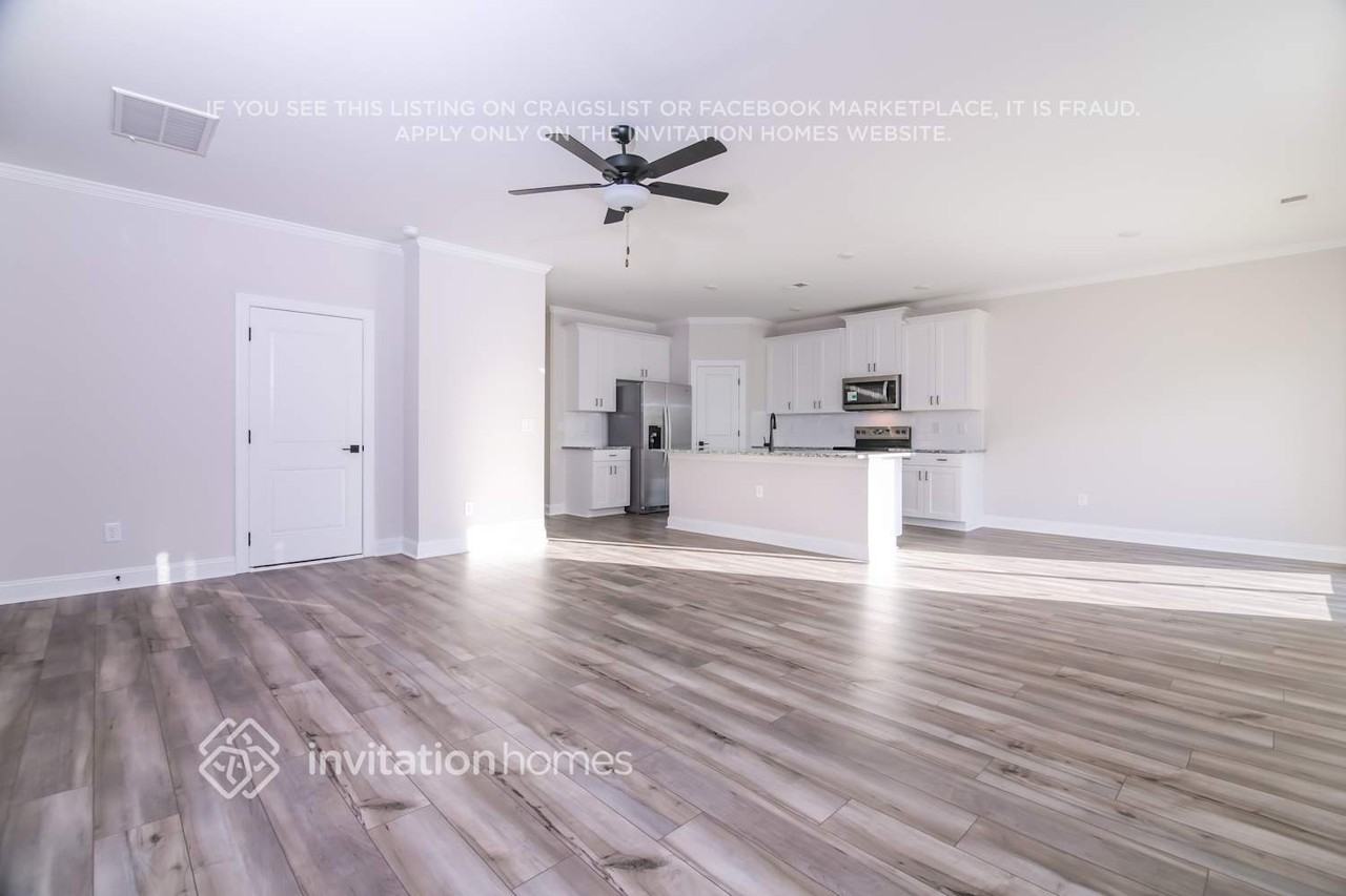 303 Brickwell Way - Photo 5 of 18