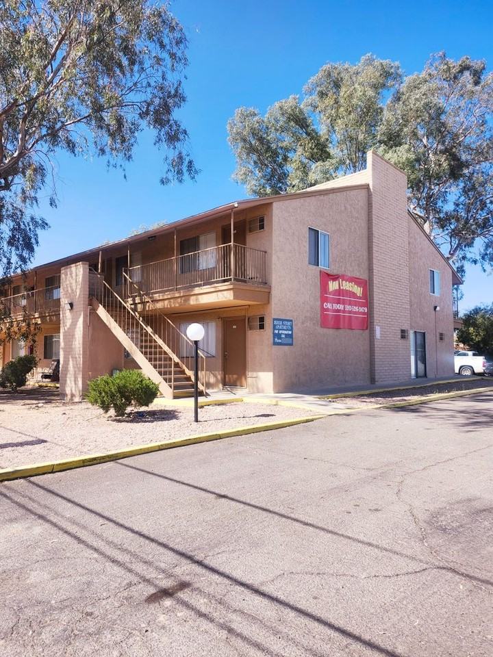 Jerrie Street Apartments - Photo 2 of 10