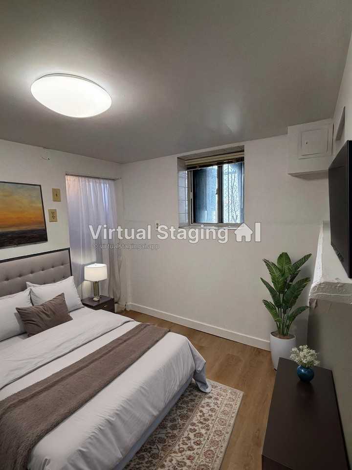 258 Perth Avenue - Photo 2 of 11