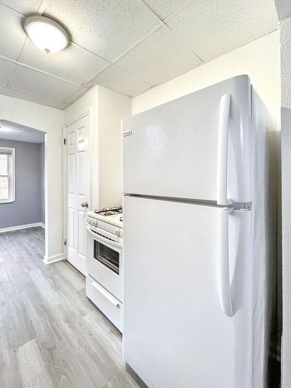 14940 Longview St - Photo 3 of 22