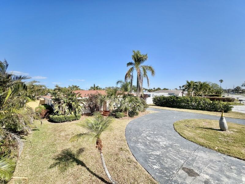 10108 Paradise Blvd - Photo 4 of 50